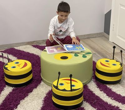 Комплект дитячих меблів Бджілка KIDIGO